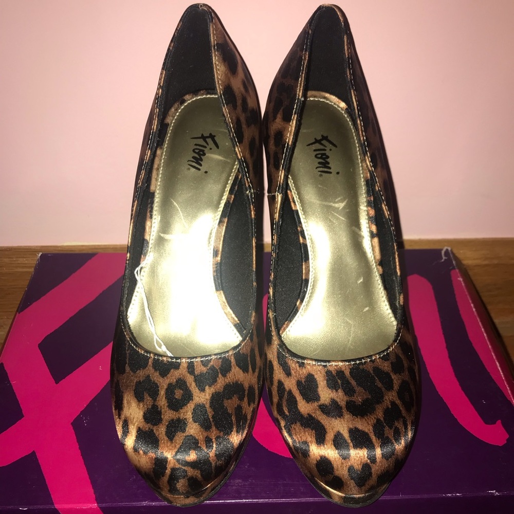 Fioni Leopard Print Heels
